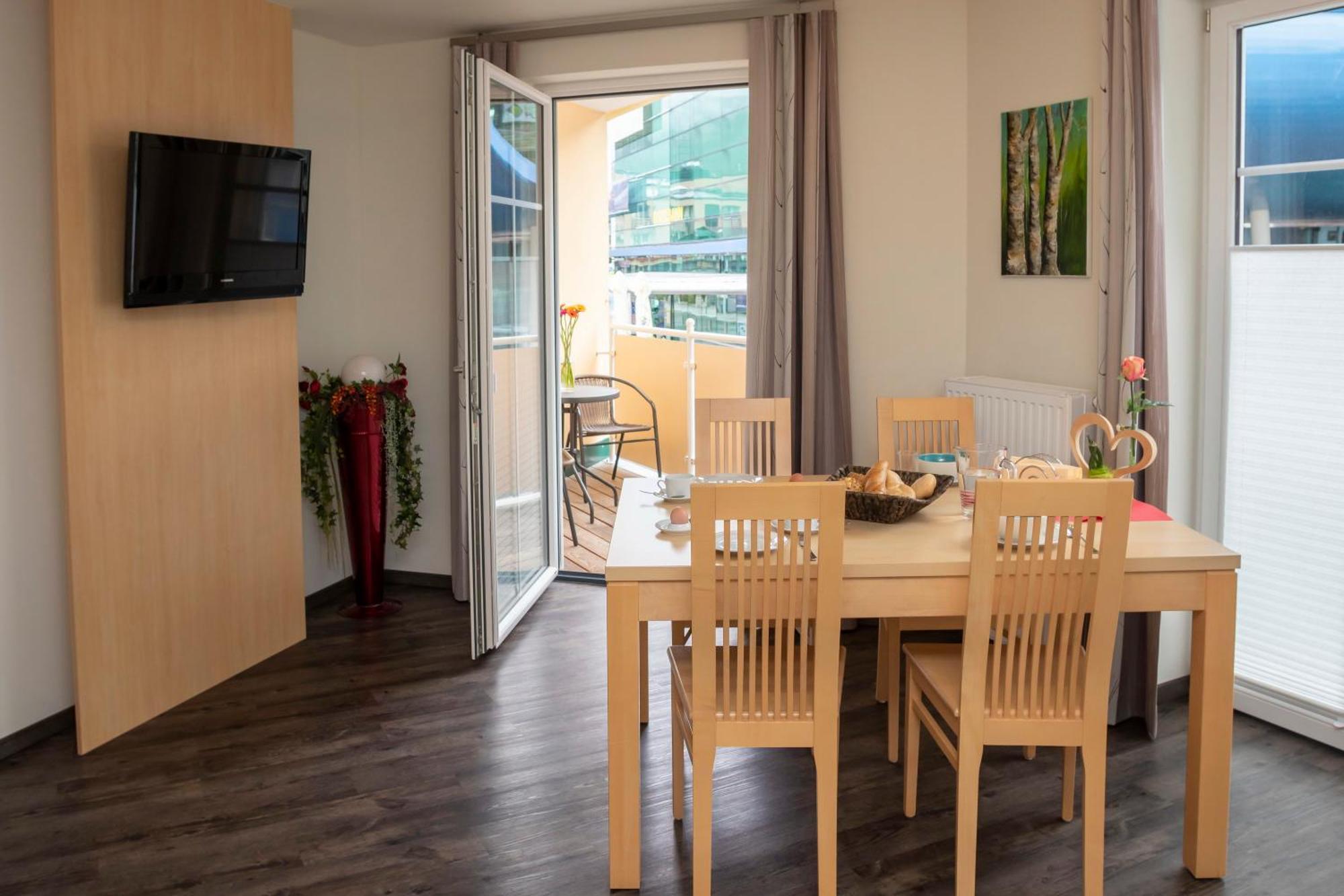 Appartement Charly Kahr And Family, Ski-In & Ski-Out Schladming Buitenkant foto
